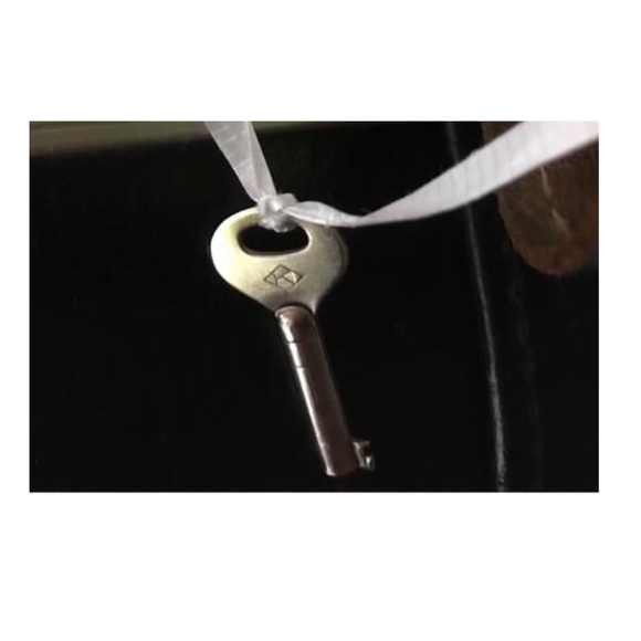 Vintage Camera Bag - Picture 3 of 10